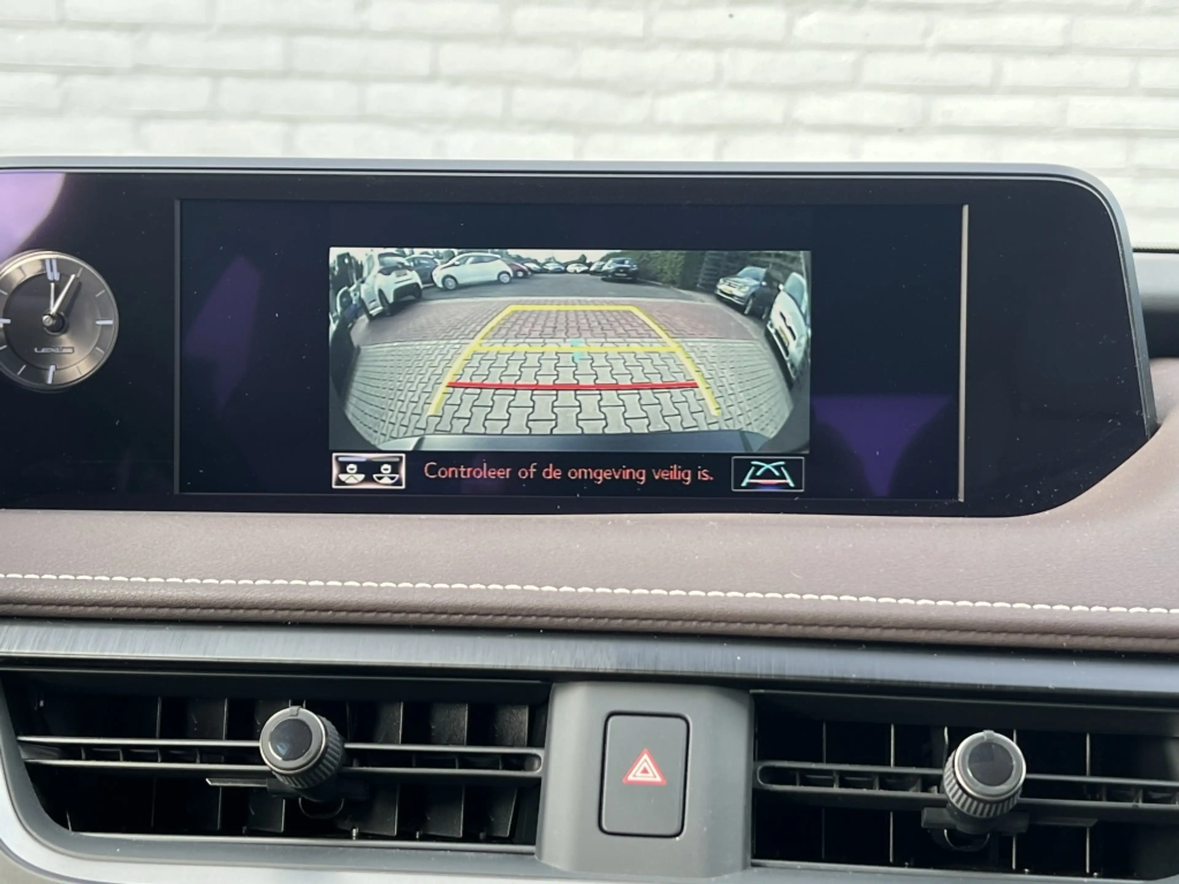 Lexus UX 250h Executive Line Automaat | NL Auto | Navi | Leder | — photo 34