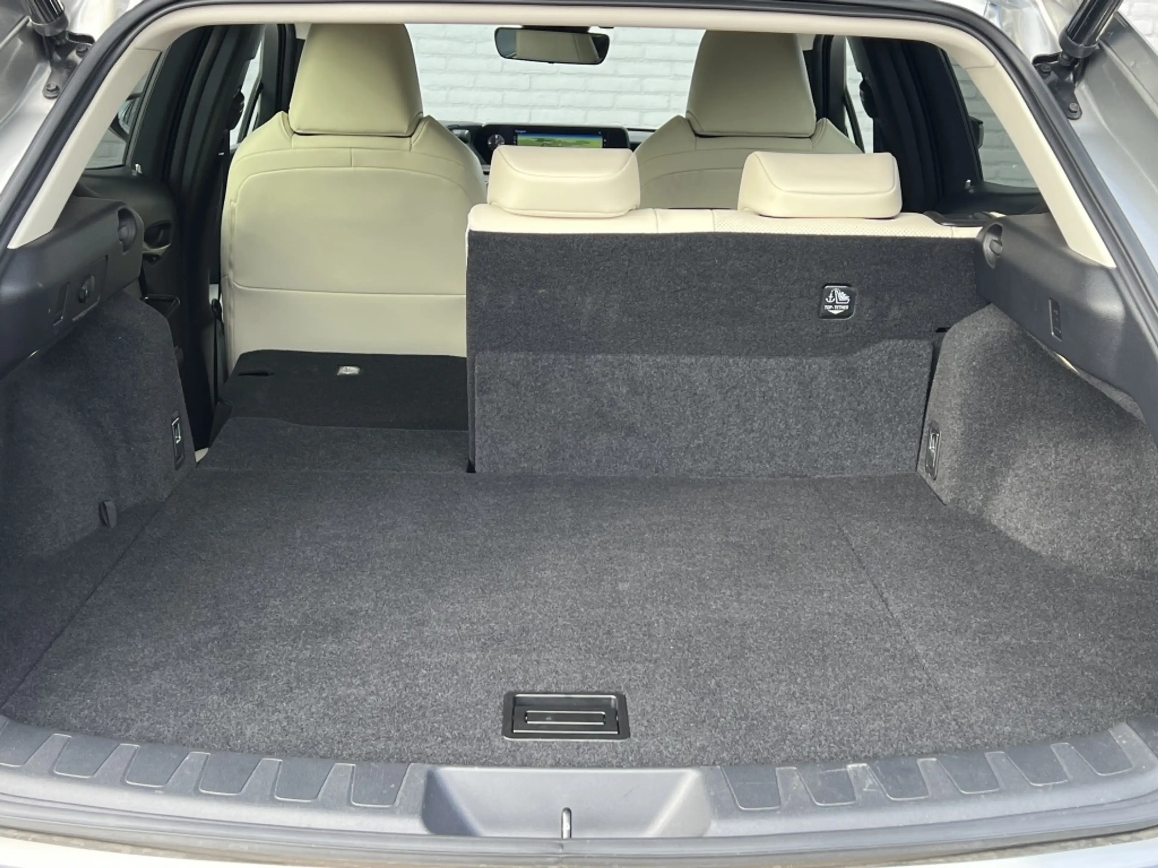 Lexus UX 250h Executive Line Automaat | NL Auto | Navi | Leder | — photo 40