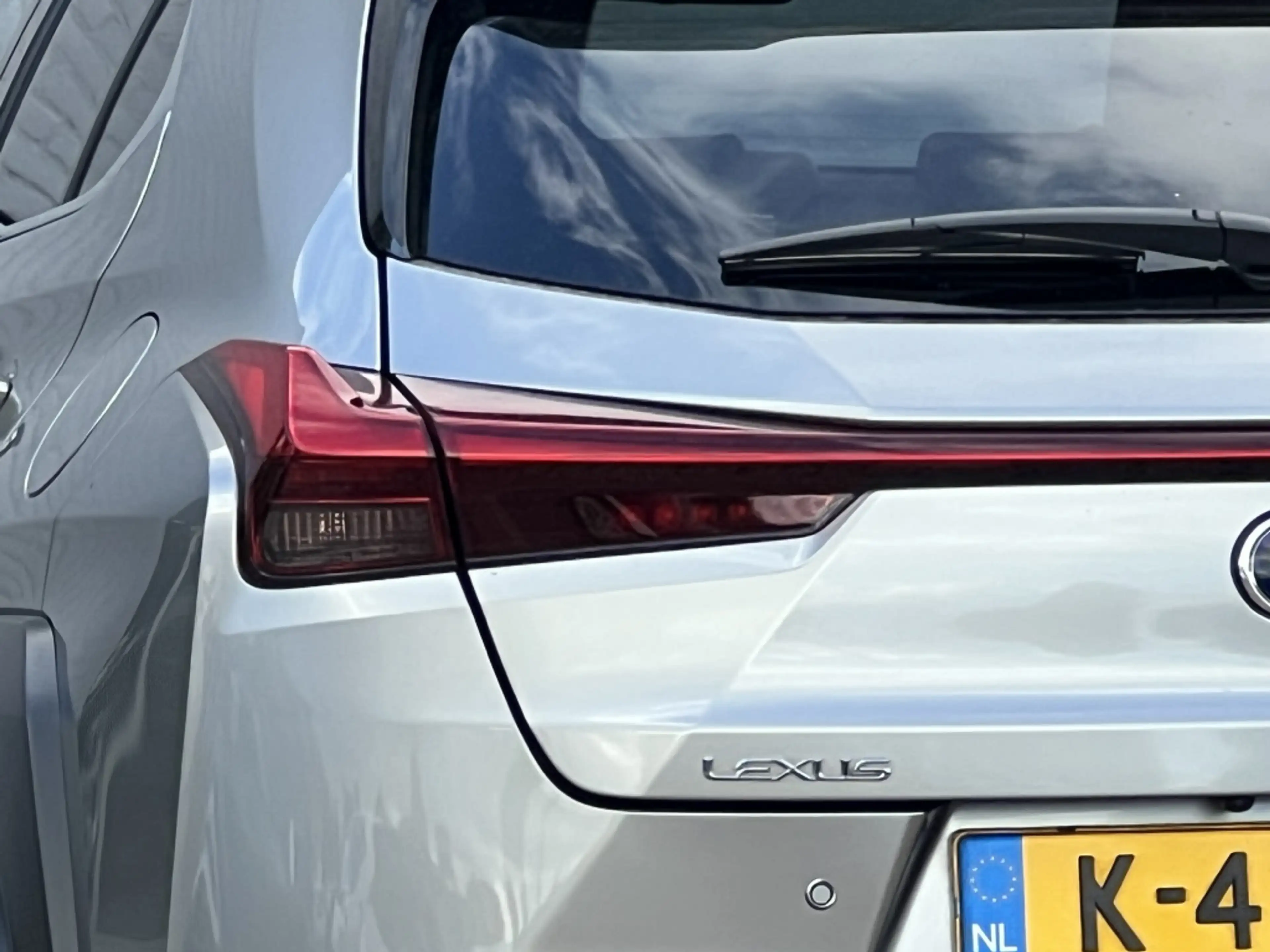 Lexus UX 250h Executive Line Automaat | NL Auto | Navi | Leder | — photo 8