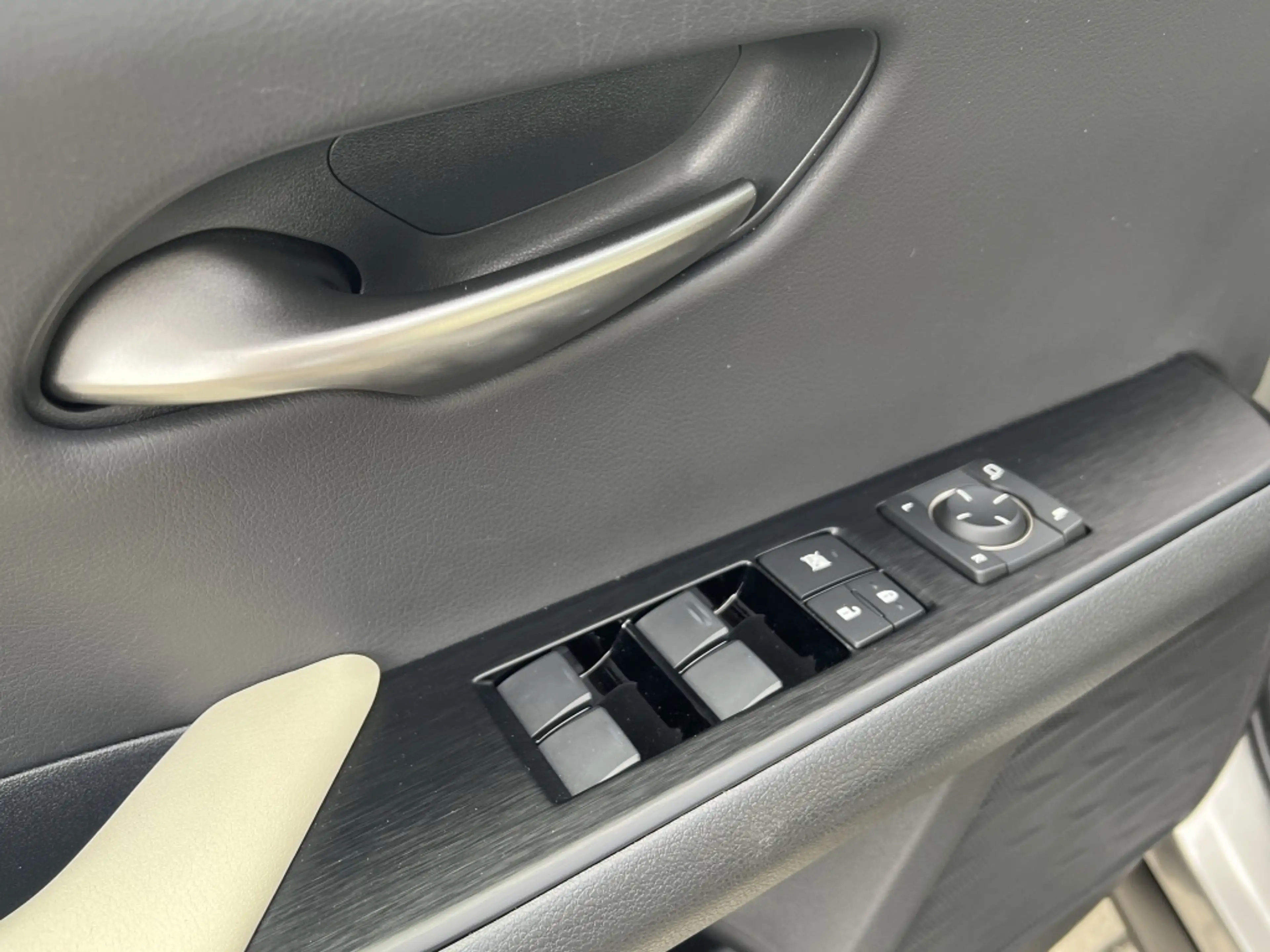 Lexus UX 250h Executive Line Automaat | NL Auto | Navi | Leder | — photo 12