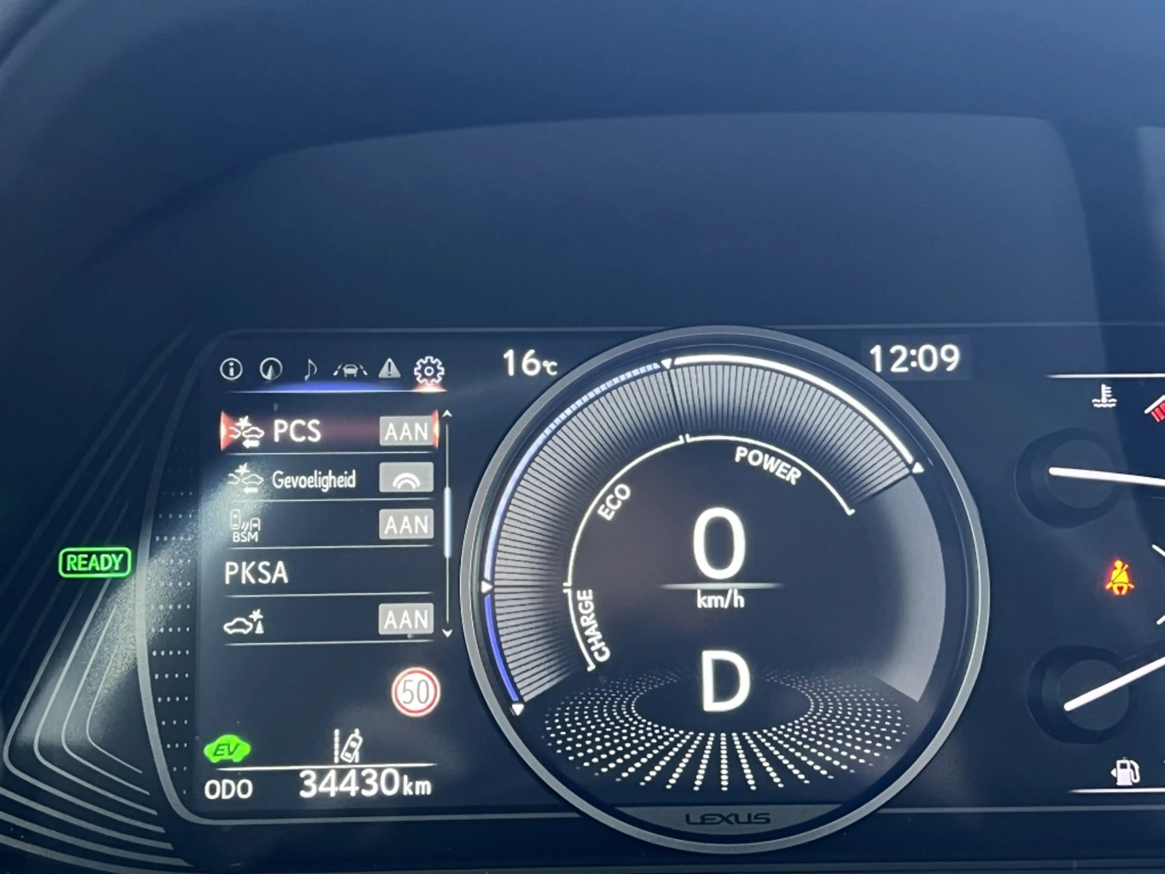 Lexus UX 250h Executive Line Automaat | NL Auto | Navi | Leder | — photo 25
