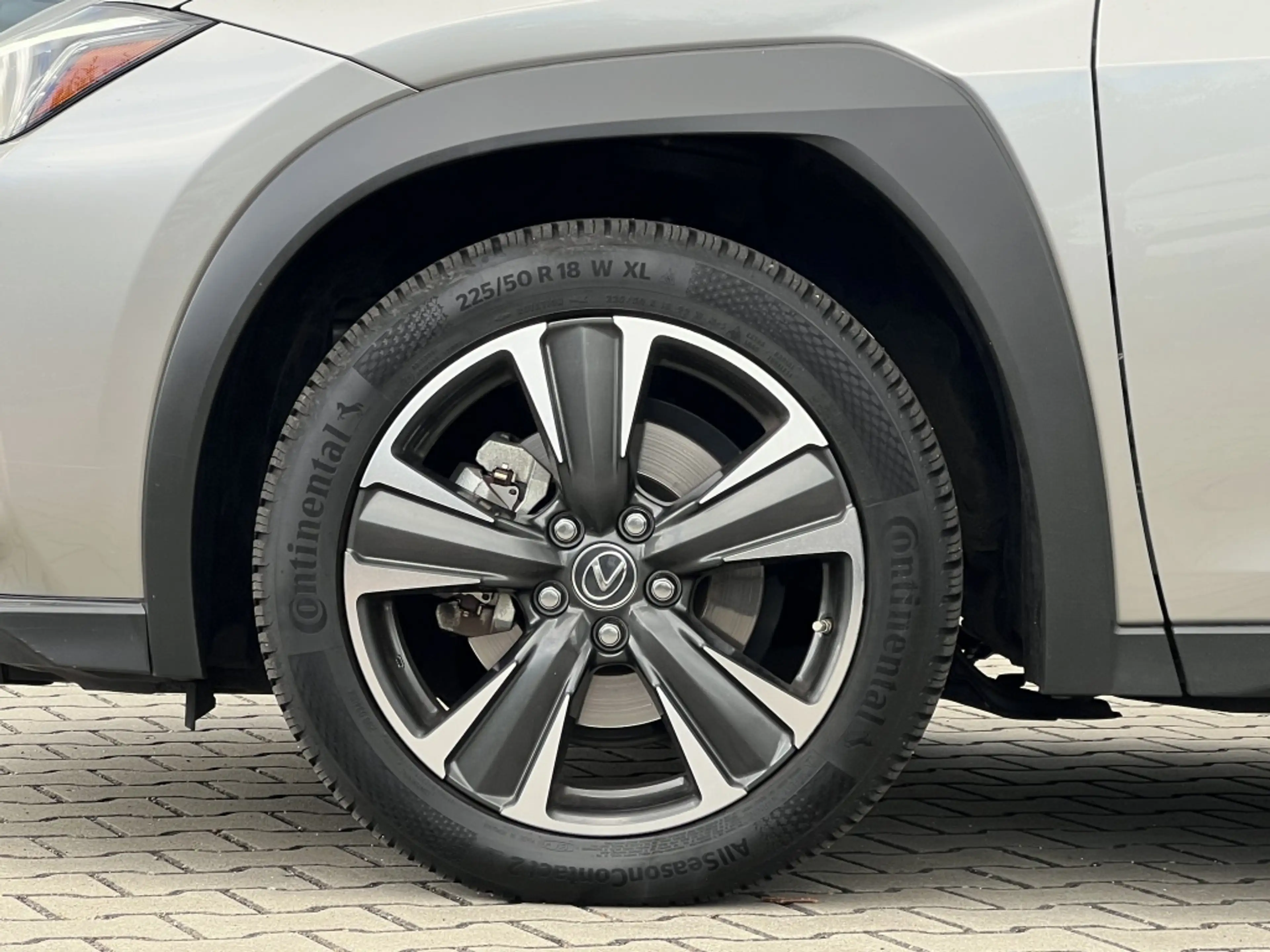 Lexus UX 250h Executive Line Automaat | NL Auto | Navi | Leder | — photo 4
