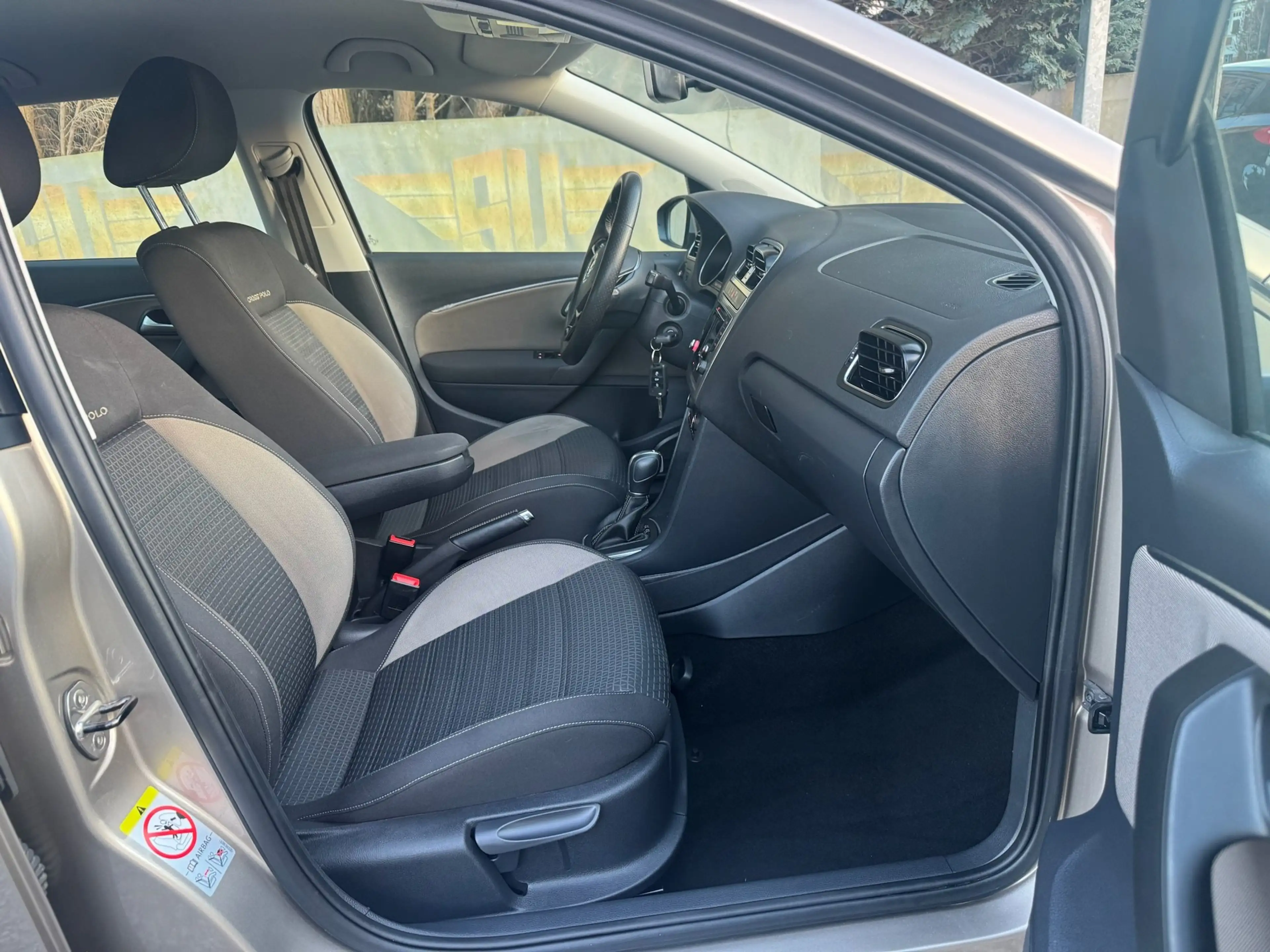 Volkswagen Polo Cross Crosspolo 1.2TSI DSG/J.A. 17/Clim Dig/Cruise/GAR12 — photo 8