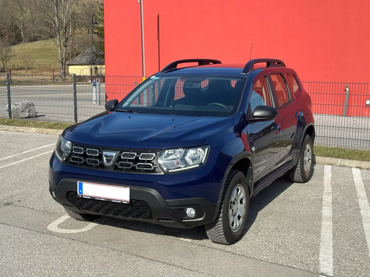 Dacia Duster Allrad Duster Comfort Blue dCi 115 S&S 4WD, abnehmbare Anhängerkupplung Blau - 1