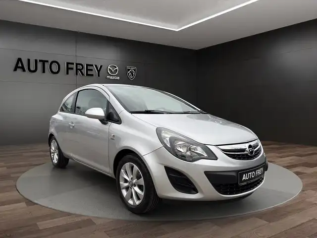 Opel Corsa 1.4 Active KLIMA
