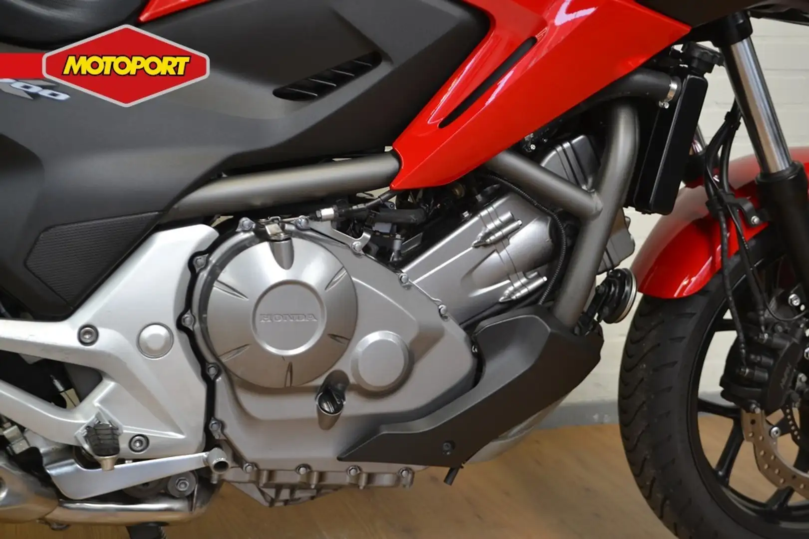 Honda NC 700 X Rood - 2