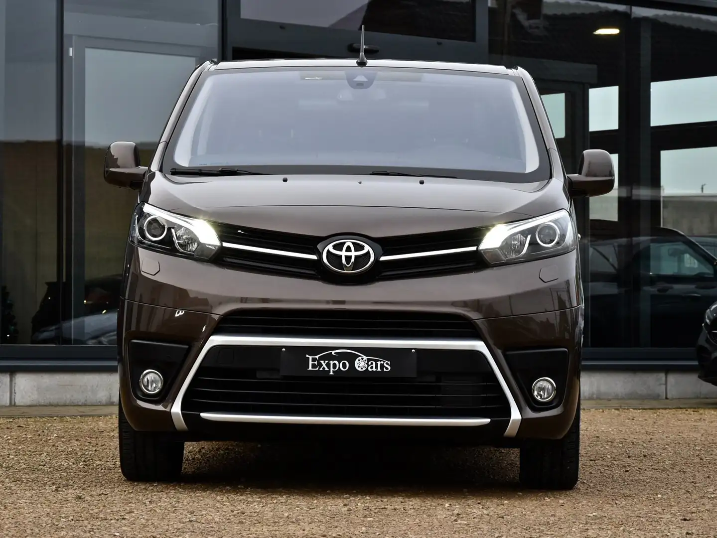 Toyota Proace Verso2.0 D-4D Long VIP S*PANO DAK*2 CABINE*MEMORY* Brun - 2