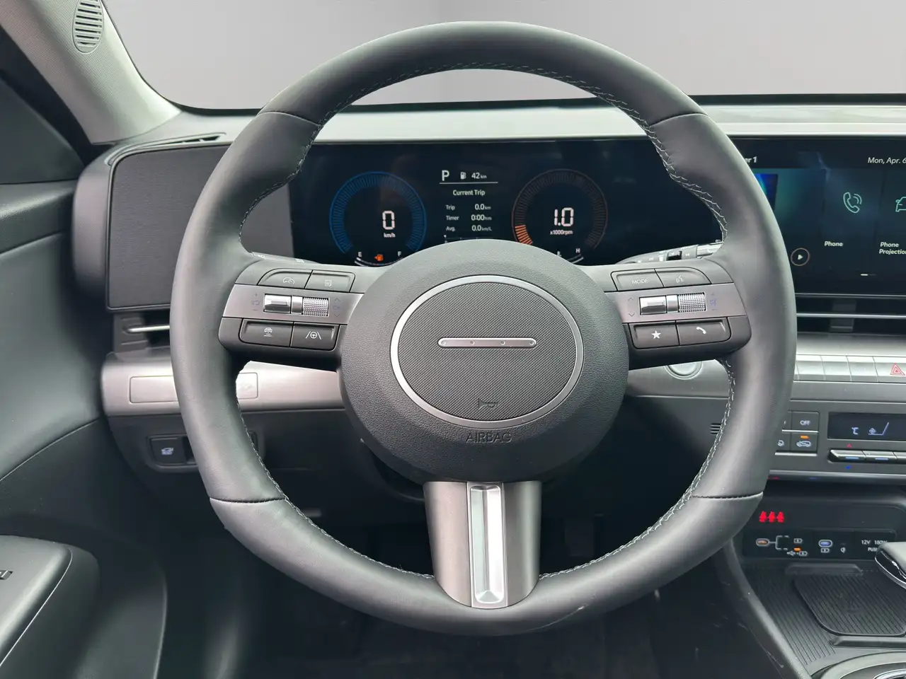 Hyundai KONA снимка Hyundai KONA