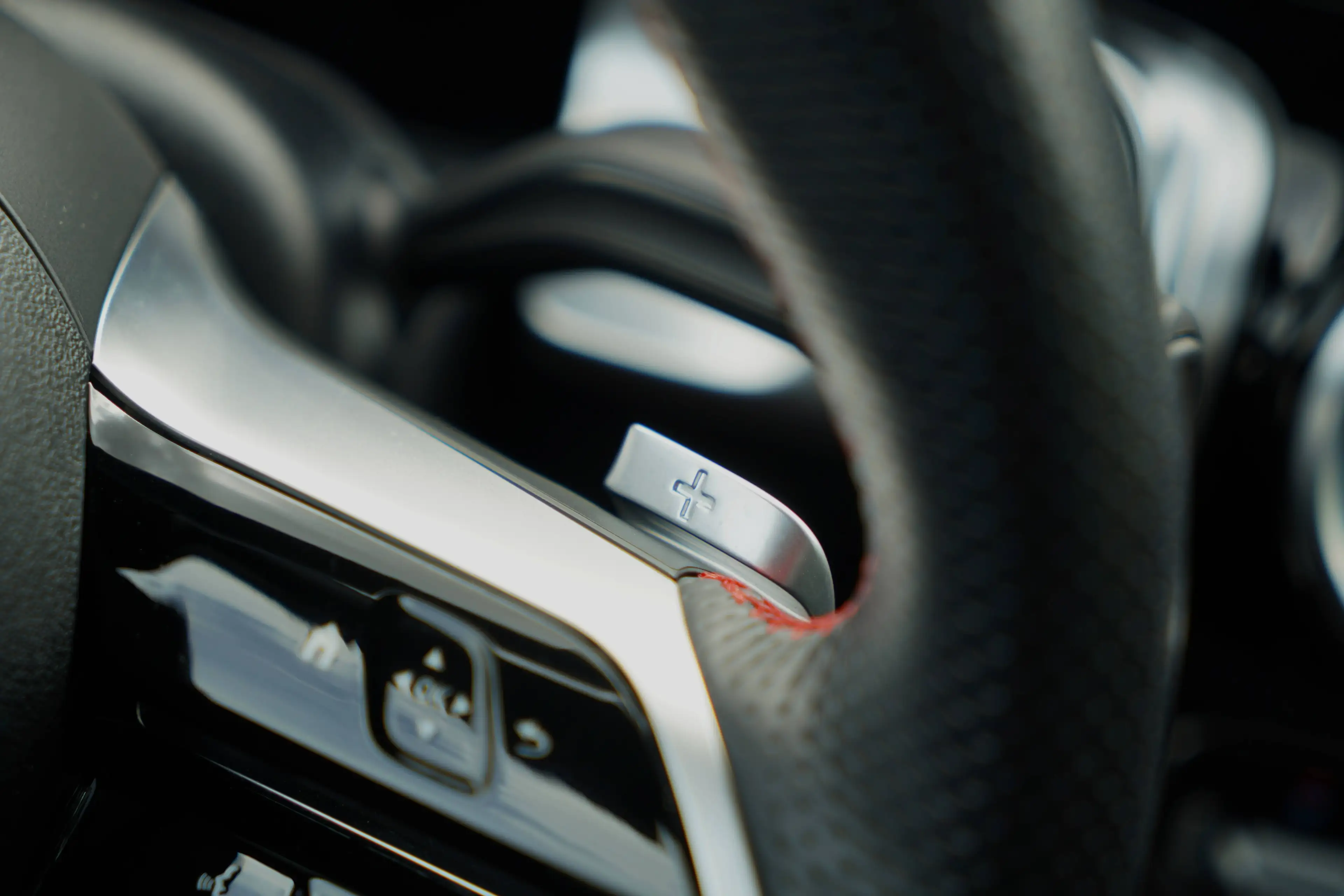 Mercedes-Benz GLB 180 AMG-LINE | Pano | 360° | Keyless | Elektr Ztls | 1st Owner! — photo 42