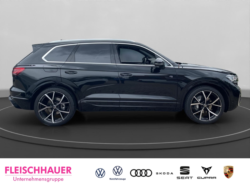 Volkswagen Touareg 3.0 TDI R-Line UPE: 115.190,-€ AHK HUD PANO — photo 8