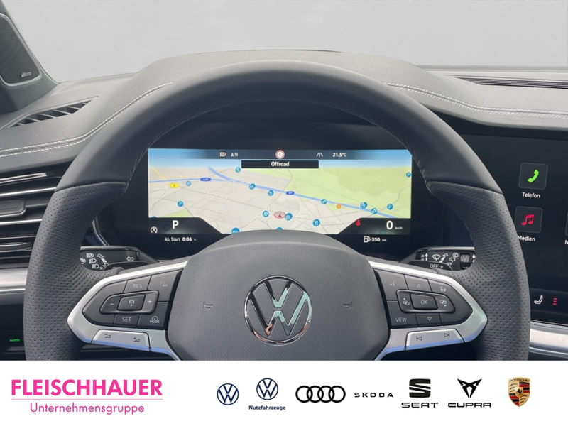 Volkswagen Touareg 3.0 TDI R-Line UPE: 115.190,-€ AHK HUD PANO — photo 15