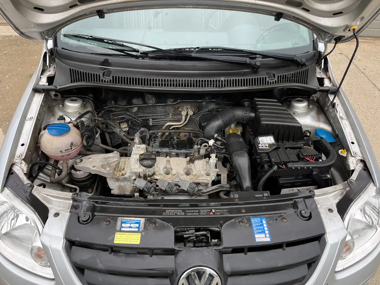 Volkswagen Fox 1.2i Gris - 2