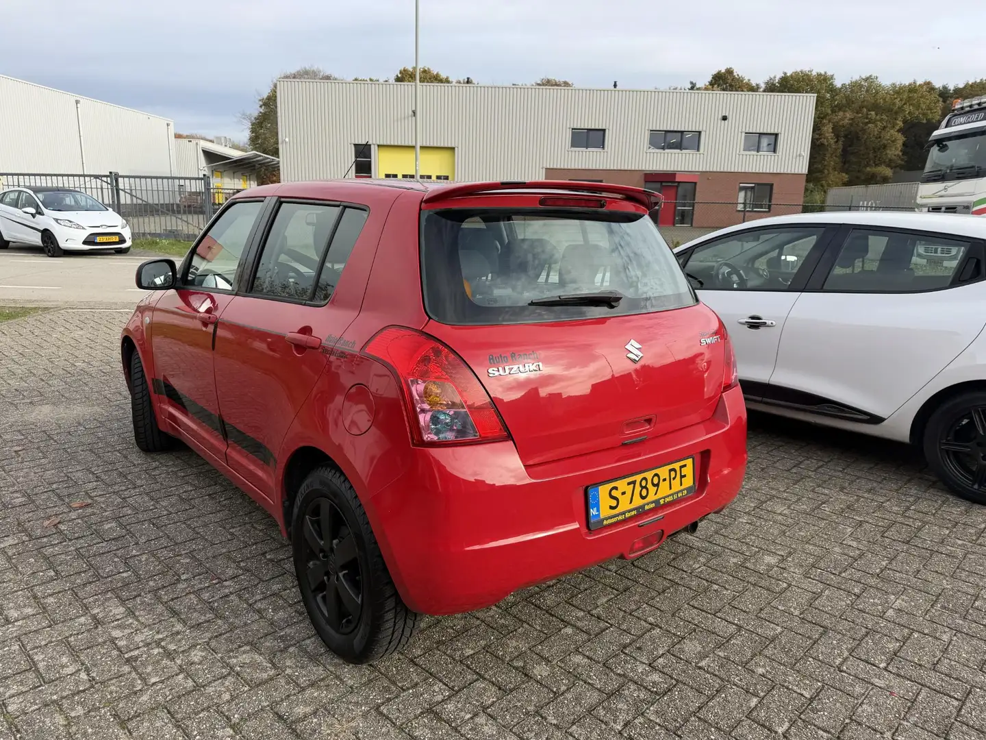 Suzuki Swift 1.3 Base Rood - 2
