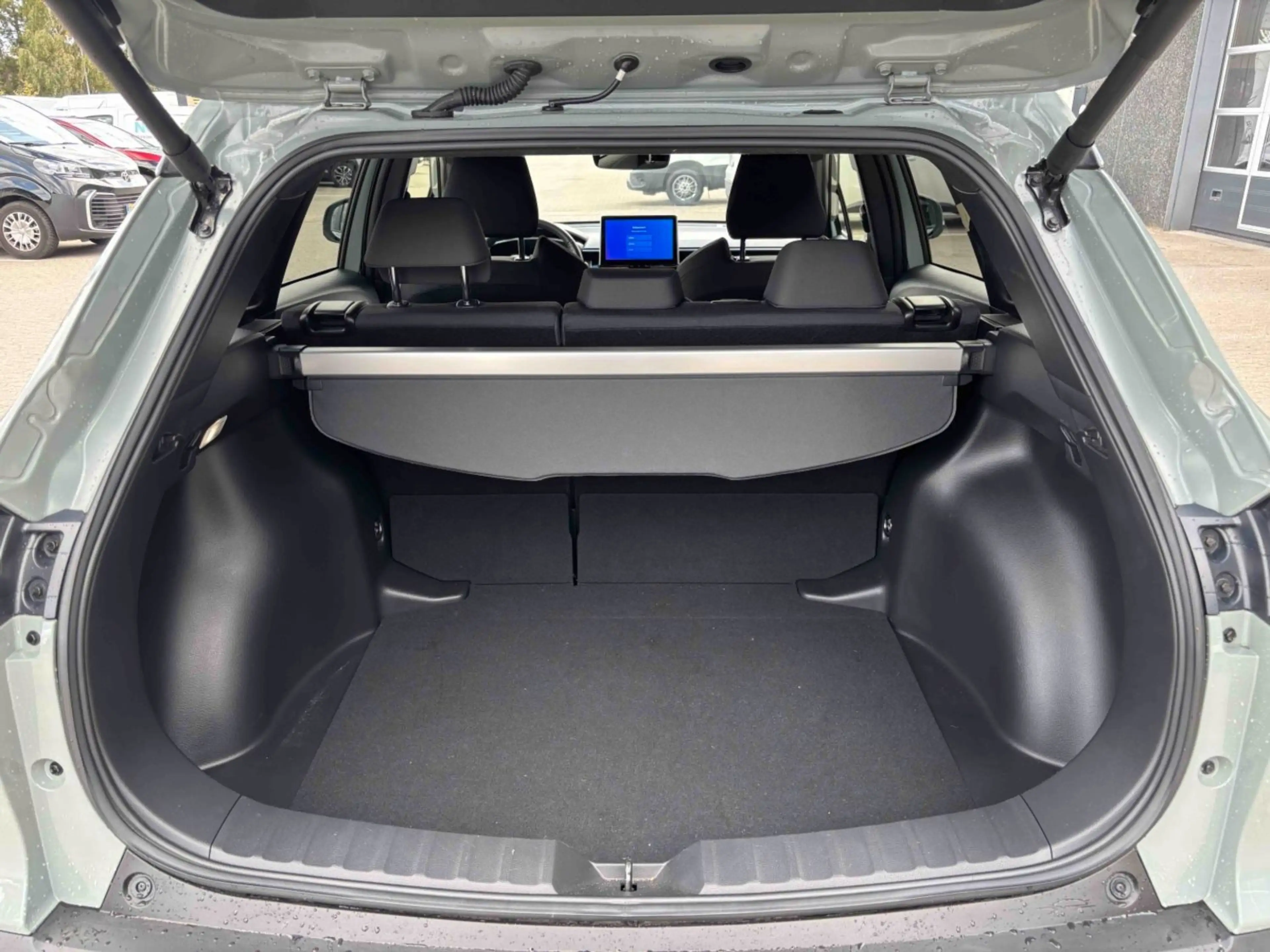 Toyota Corolla Cross 1.8 Hybrid Style Comfort BSM+AHK — photo 9