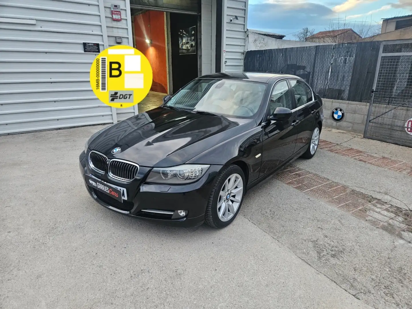 BMW 325 325dA Noir - 1