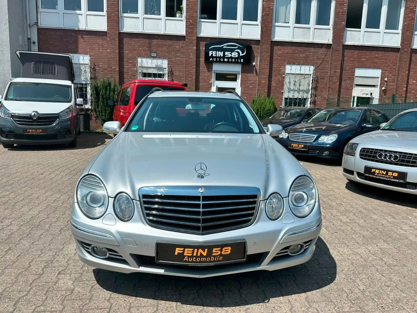 Mercedes-Benz E 200 E -Klasse T-Modell Avantgarde,HU/AU NEU Silber - 2
