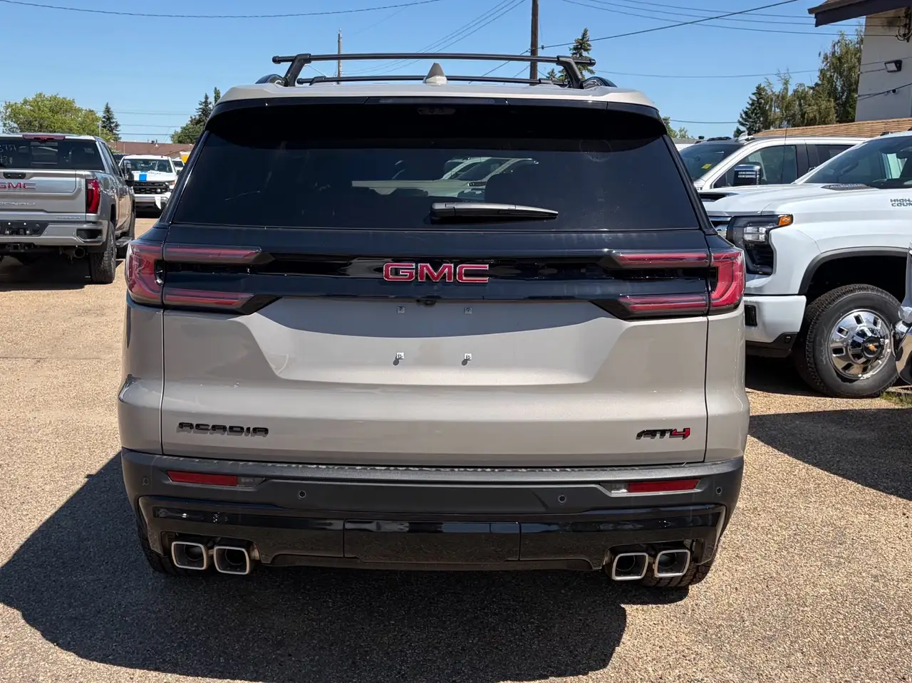 GMC Acadia снимка GMC Acadia