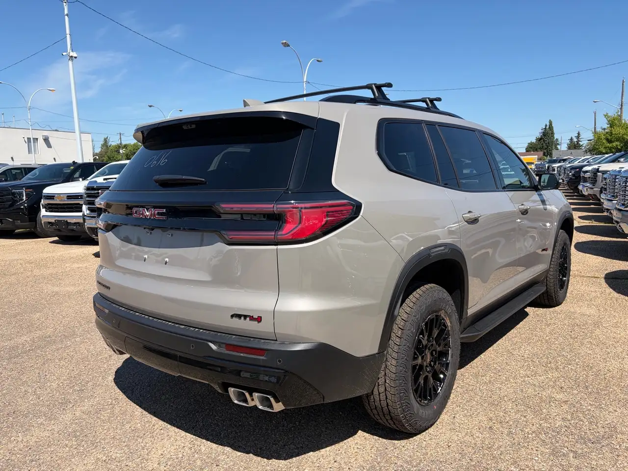 GMC Acadia снимка GMC Acadia
