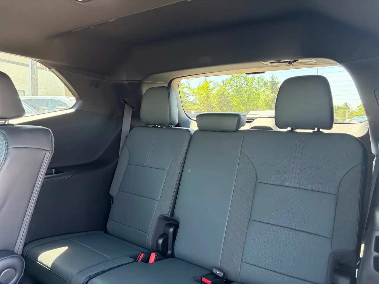 GMC Acadia снимка GMC Acadia