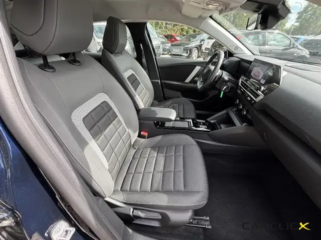 Citroen C4 view 9