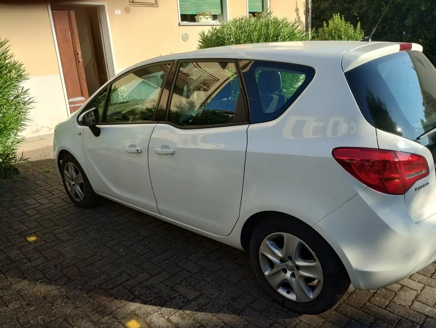 Opel Meriva 1.4 t Design Edition Gpl-tech 120cv - 2