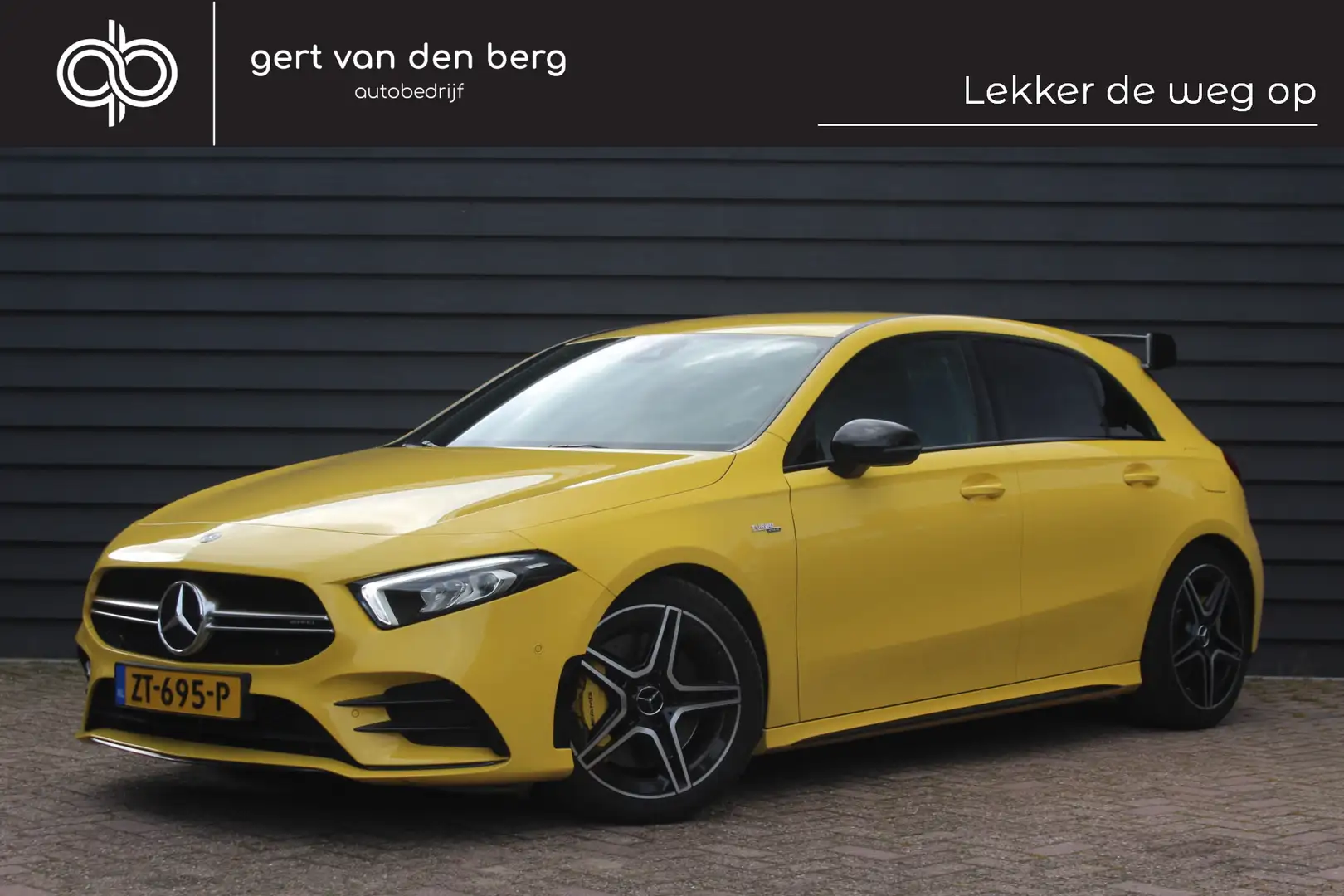 Mercedes-Benz A 35 AMG 4MATIC - WIDESCREEN - ALCANTARA - CARPLAY - CAMERA Jaune - 1