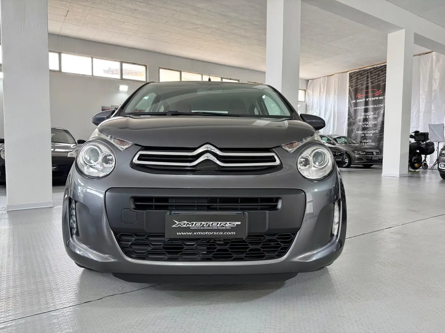 Citroen C1 VTi 72 S&S 5 porte Feel Grigio - 2