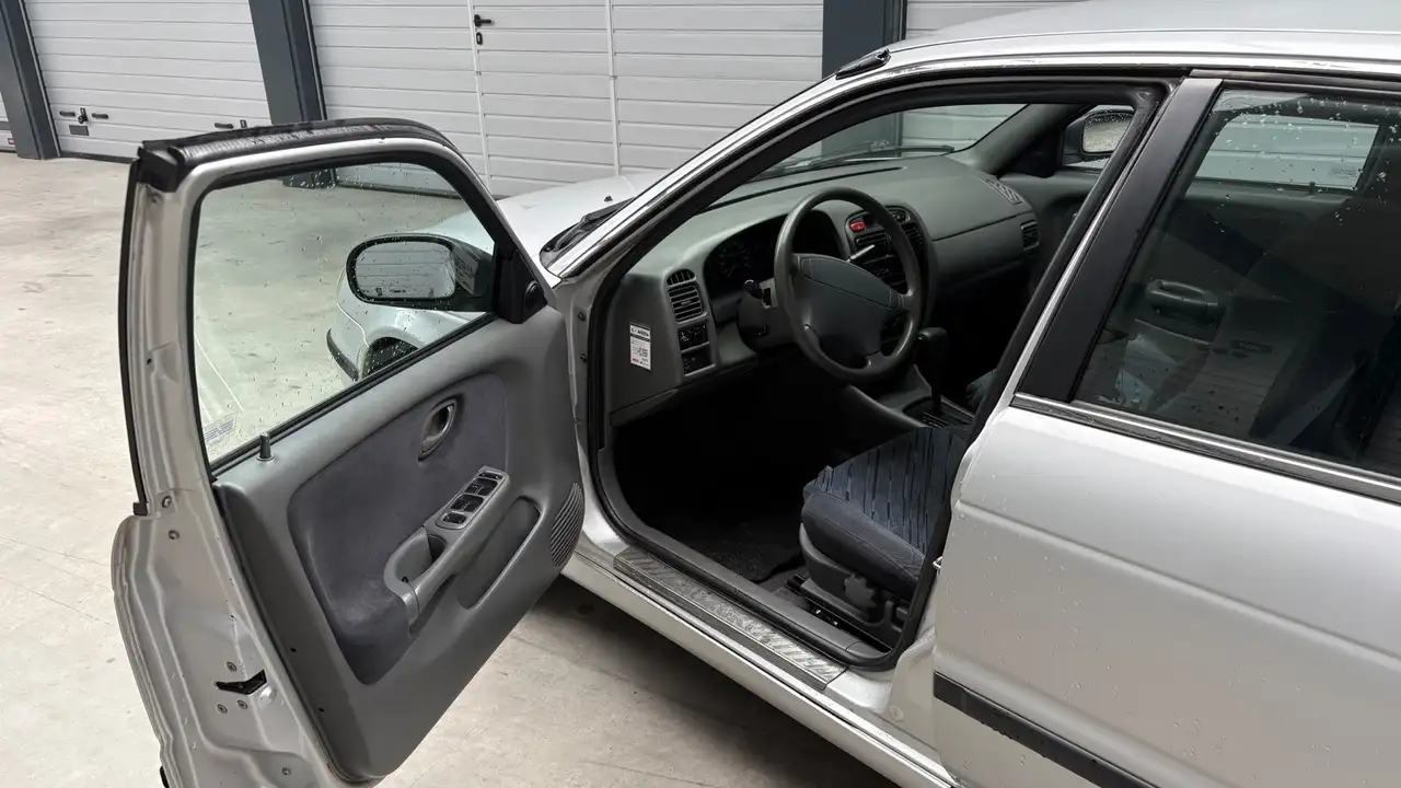 Suzuki Baleno 1.8 GTX, foto 12