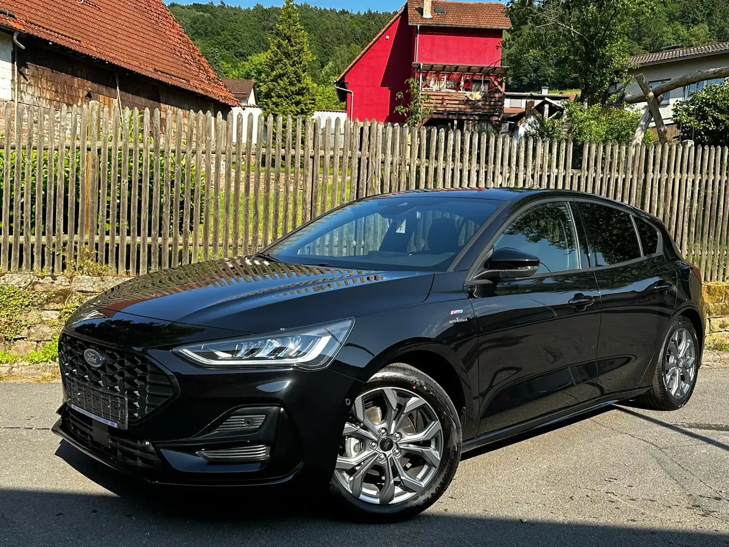 Ford Focus Lim. MHEV ST-Line X Aut.*NAVI*KAMERA*LED Schwarz - 1