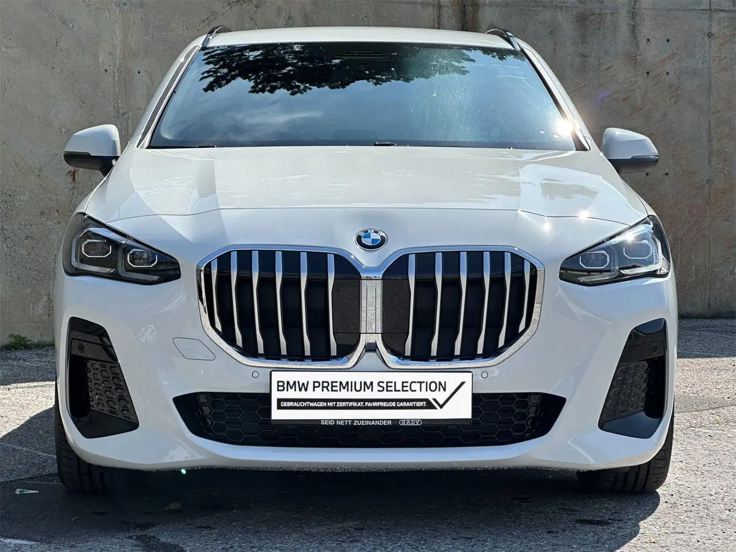 BMW 220 d Active Tourer Wit - 2