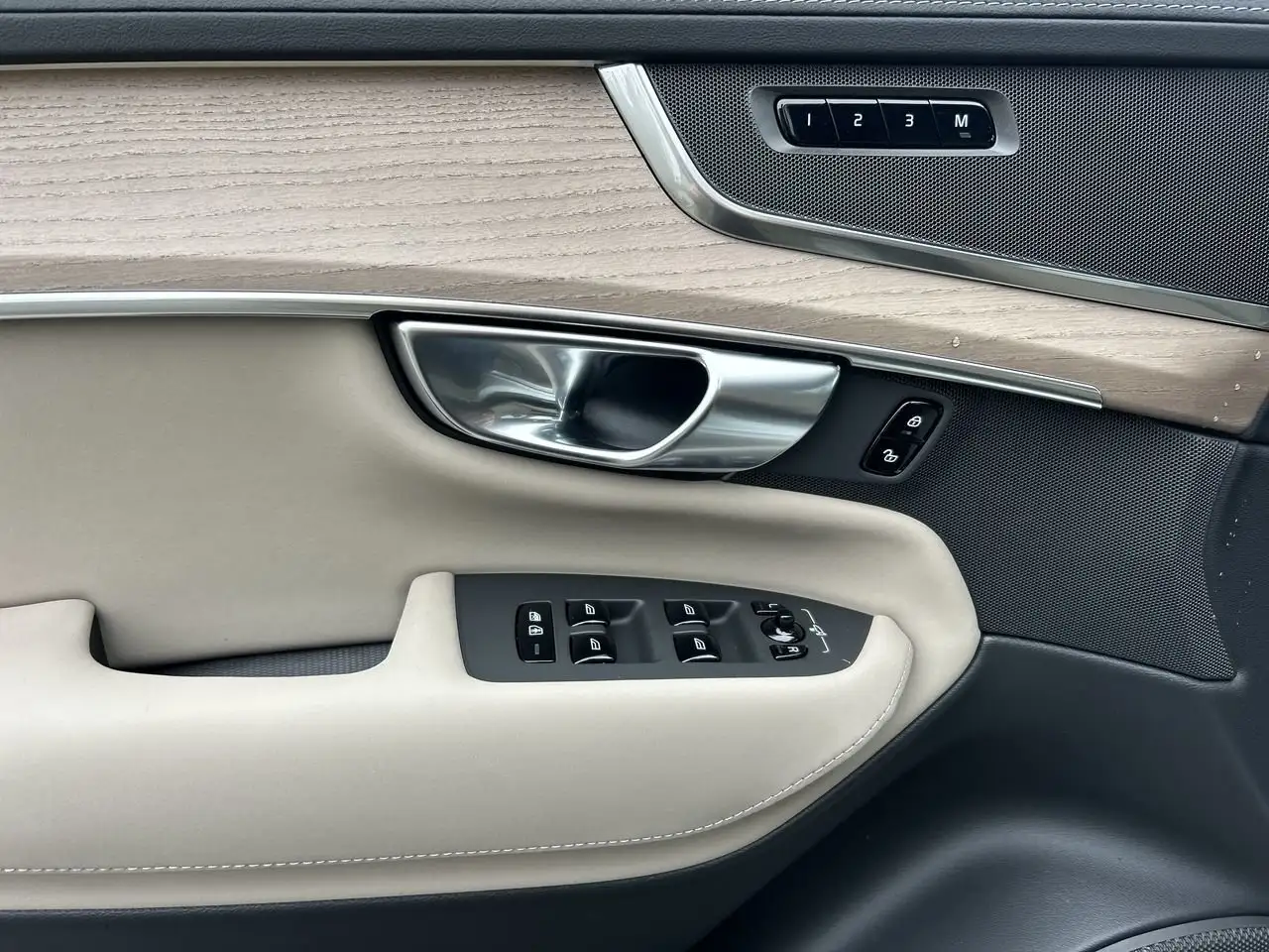 Volvo XC90 снимка Volvo XC90