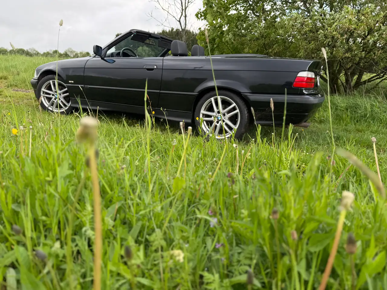 BMW 320i Exclusiv Edition, foto 3