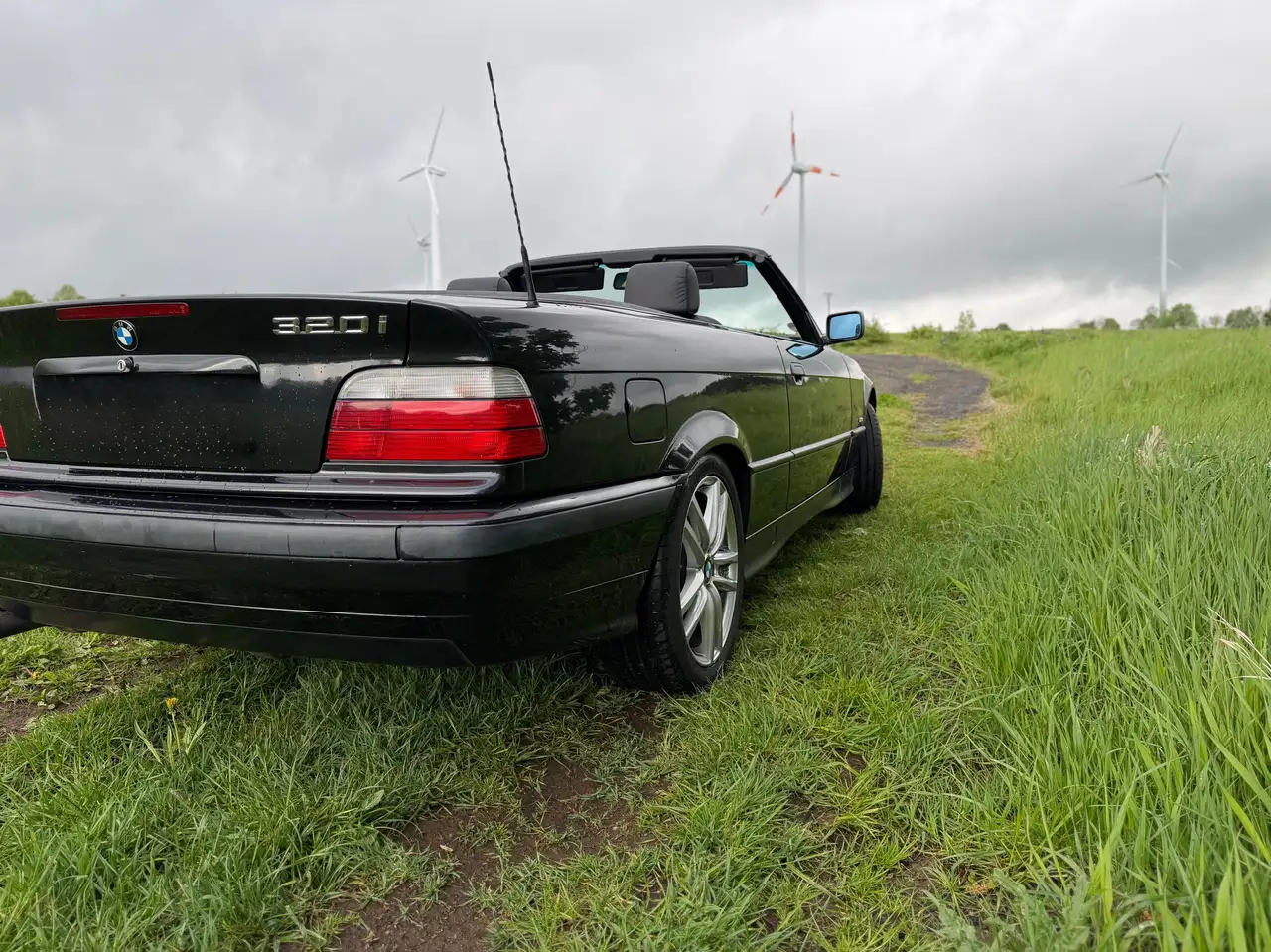 BMW 320i Exclusiv Edition, foto 2