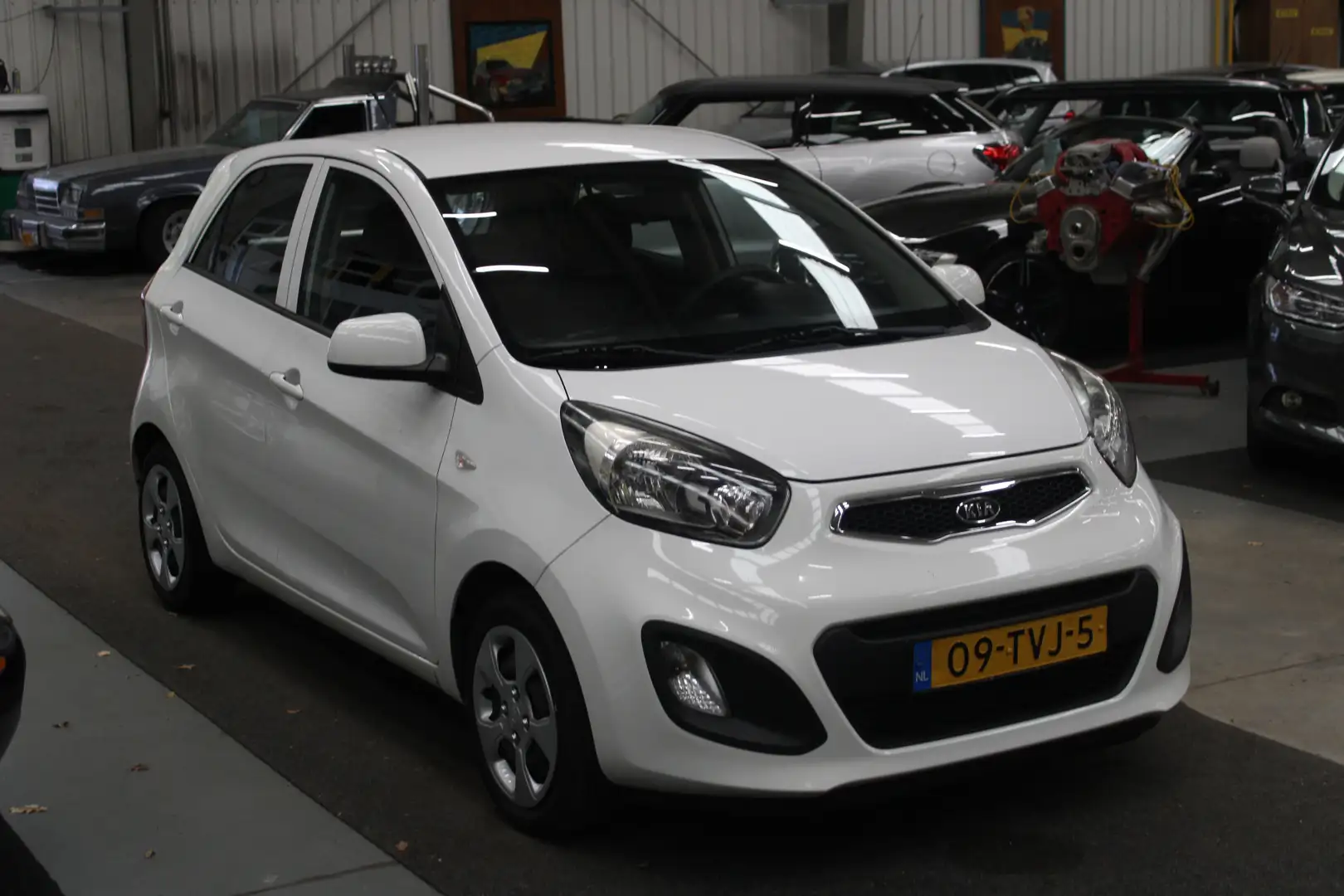 Kia Picanto 1.0 CVVT Comfort Pack Airco, Stuurbekrachtiging Wit - 2