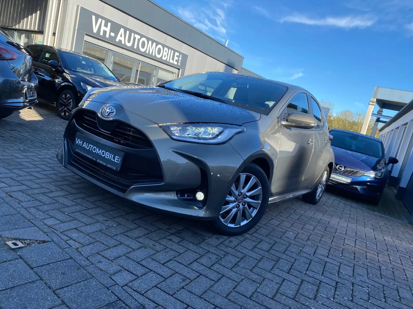 Toyota Yaris 1.5*APPLE&ANDROID+Head-up*Klimaaut+R.KAMERA+Sitzhz Bronze - 2