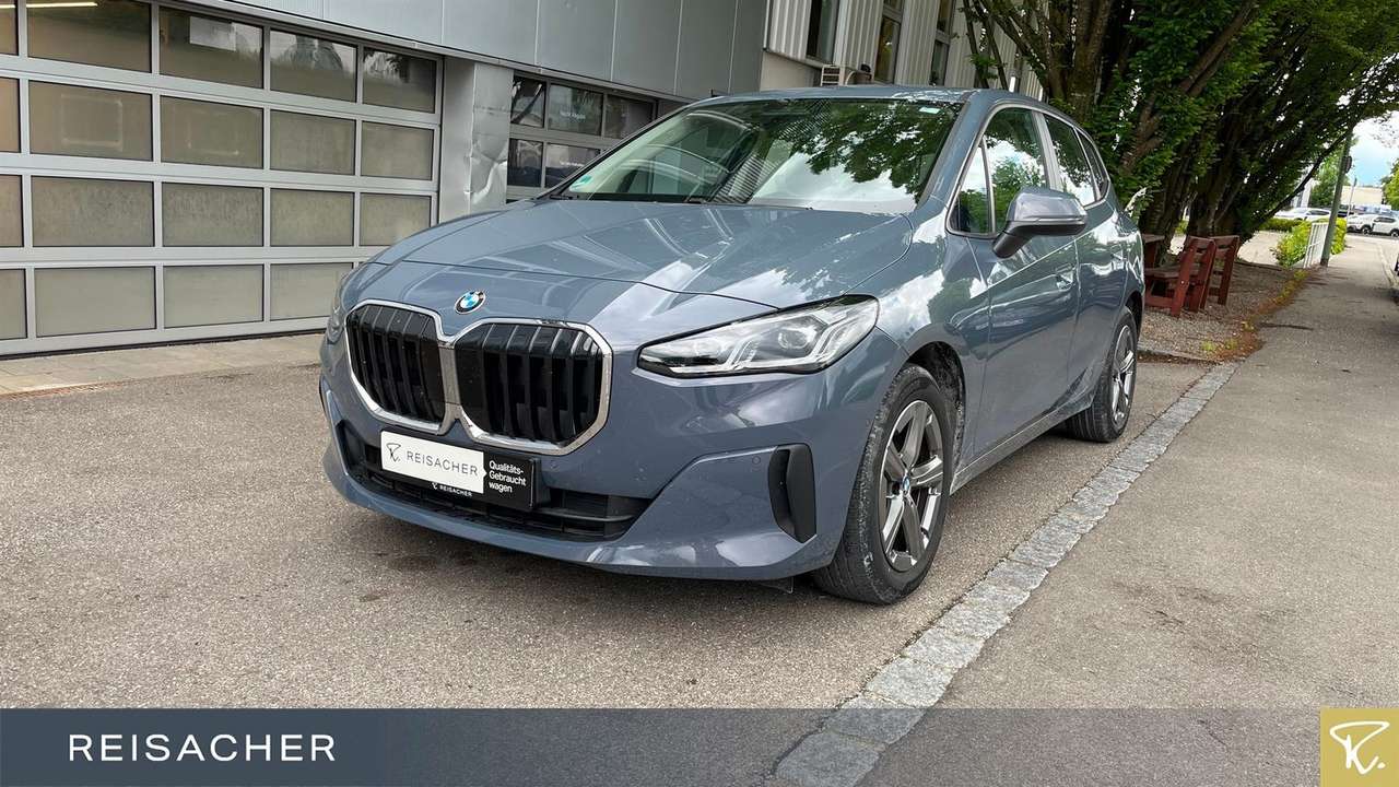 BMW 220 2023 — Aut.LC+,RFK,adLED,Sportsitz