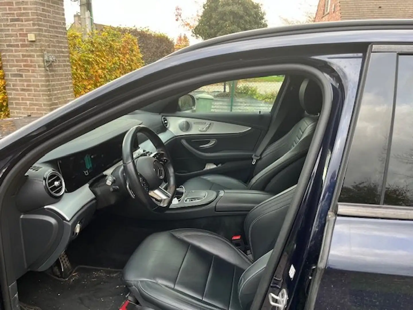 Mercedes-Benz E 300 E 300 de T 9G-TRONIC AMG Line Blauw - 2