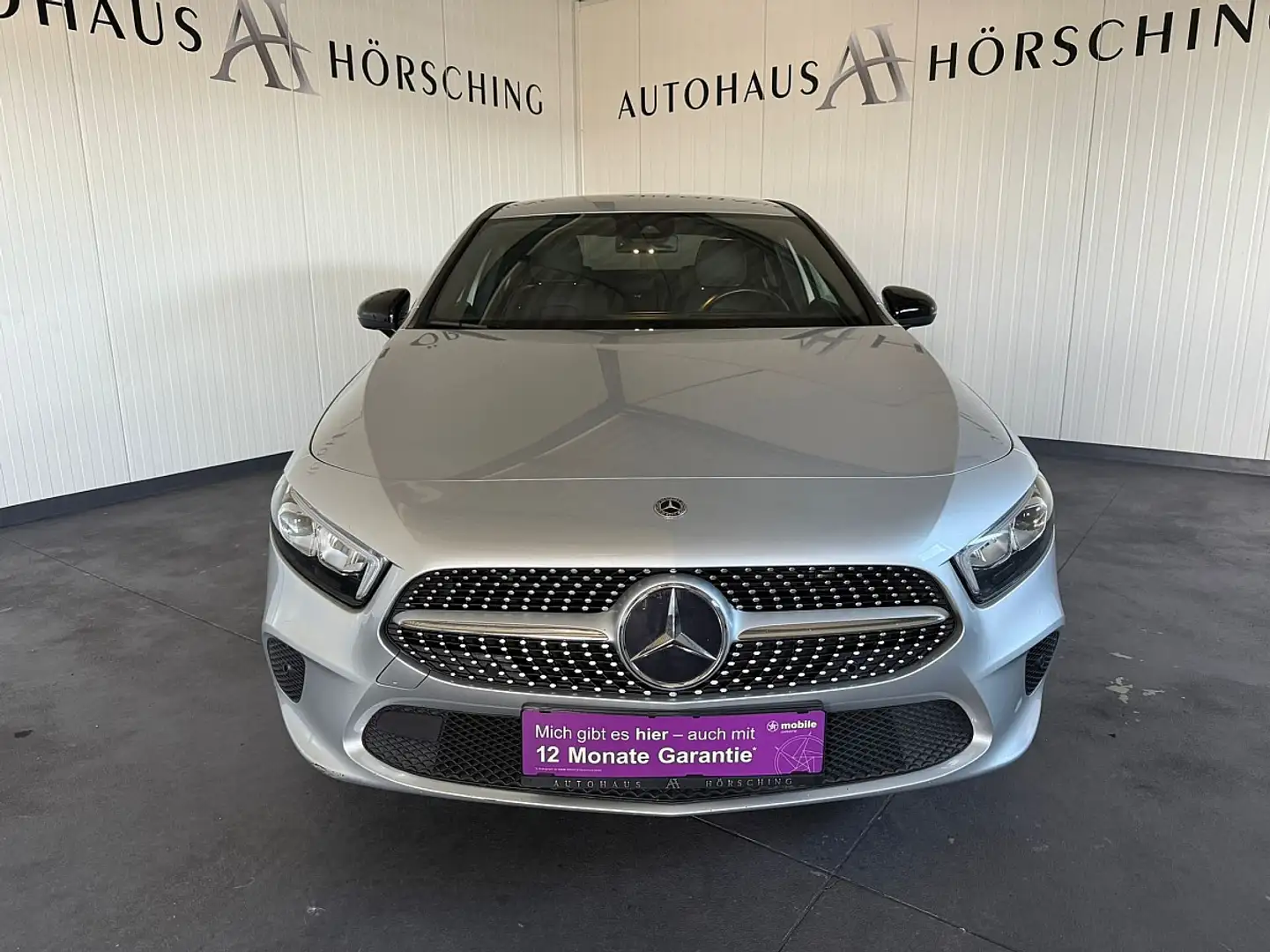 Mercedes-Benz A 180 d Limousine Argent - 2