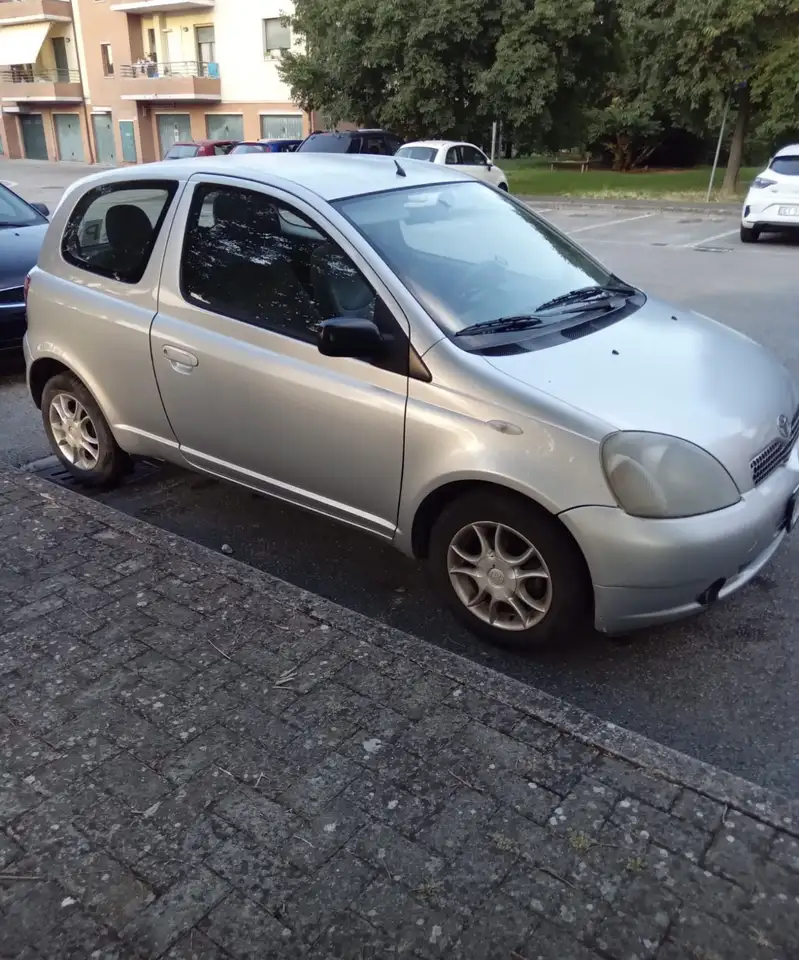 Toyota Yaris, foto 2
