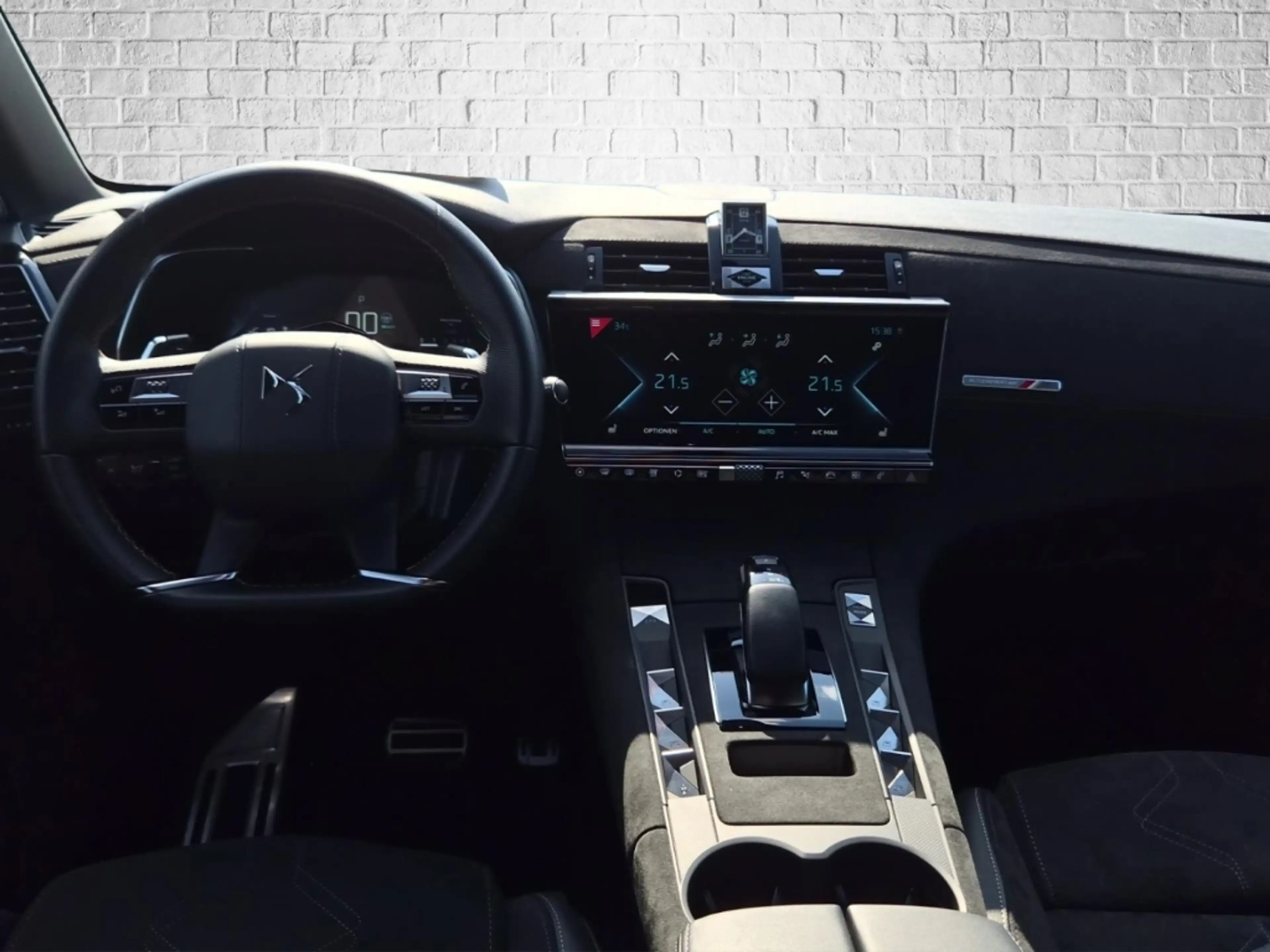 DS Automobiles DS 7 TENSE 225 1.6 EAT8 Performance Line+ Navi/LED — photo 10