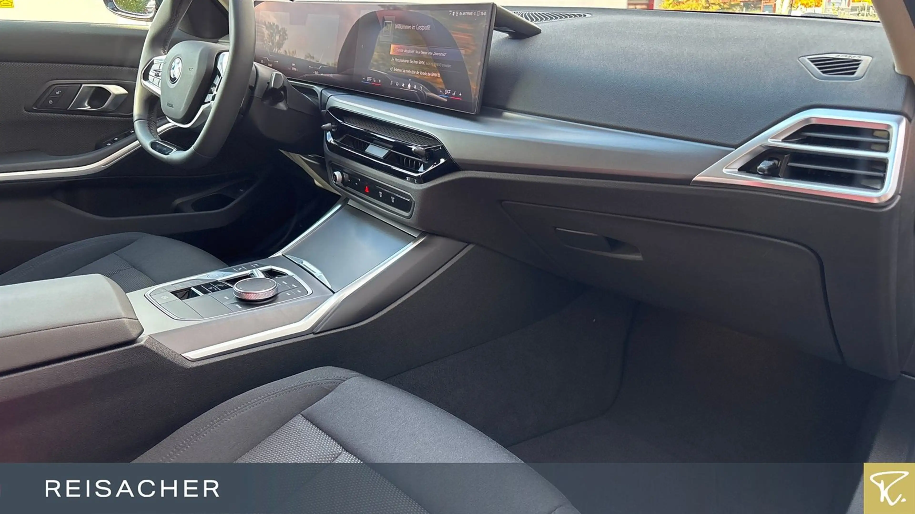 BMW 318 d A Lim Autom LC+,PA,Widescreen Display,17" — photo 13