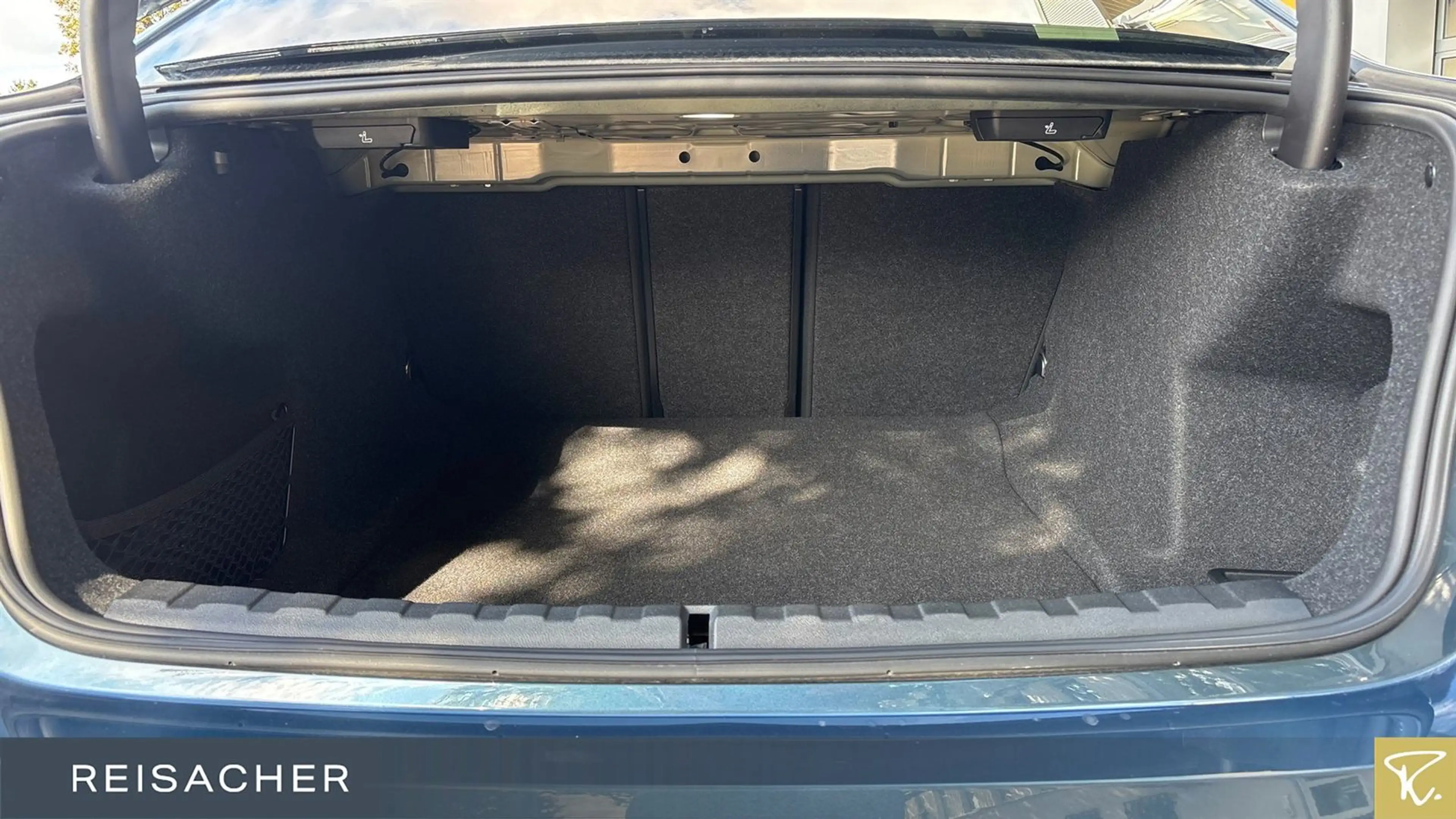 BMW 318 d A Lim Autom LC+,PA,Widescreen Display,17" — photo 10