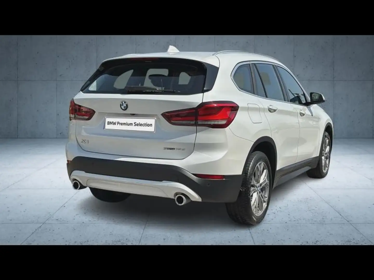 BMW X1 sDrive18d 150ch Business Design Blanc - 2