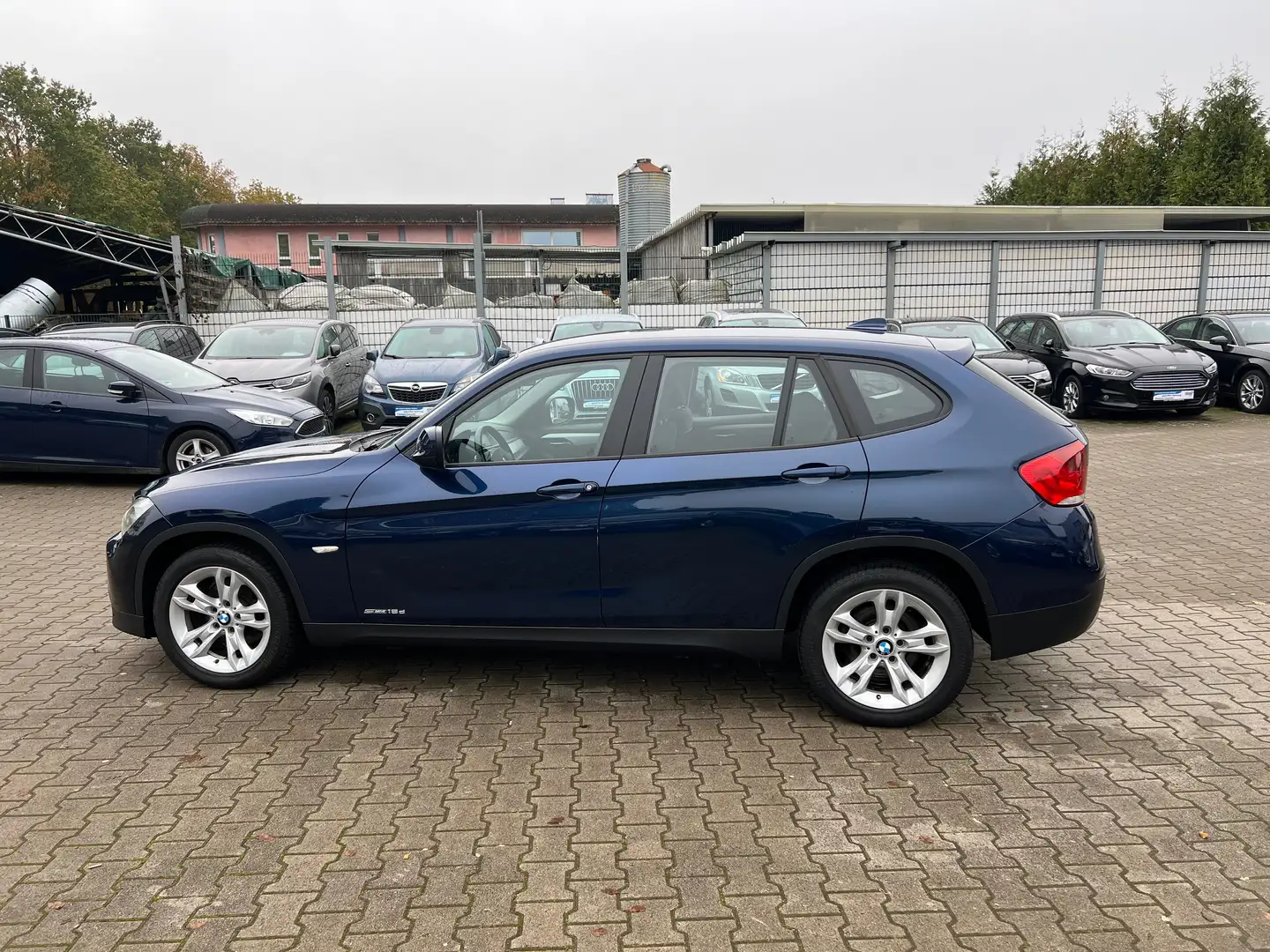 BMW X1 sDrive 18d Automatik *Inkl. Garantie *AHK *PDC Bleu - 2