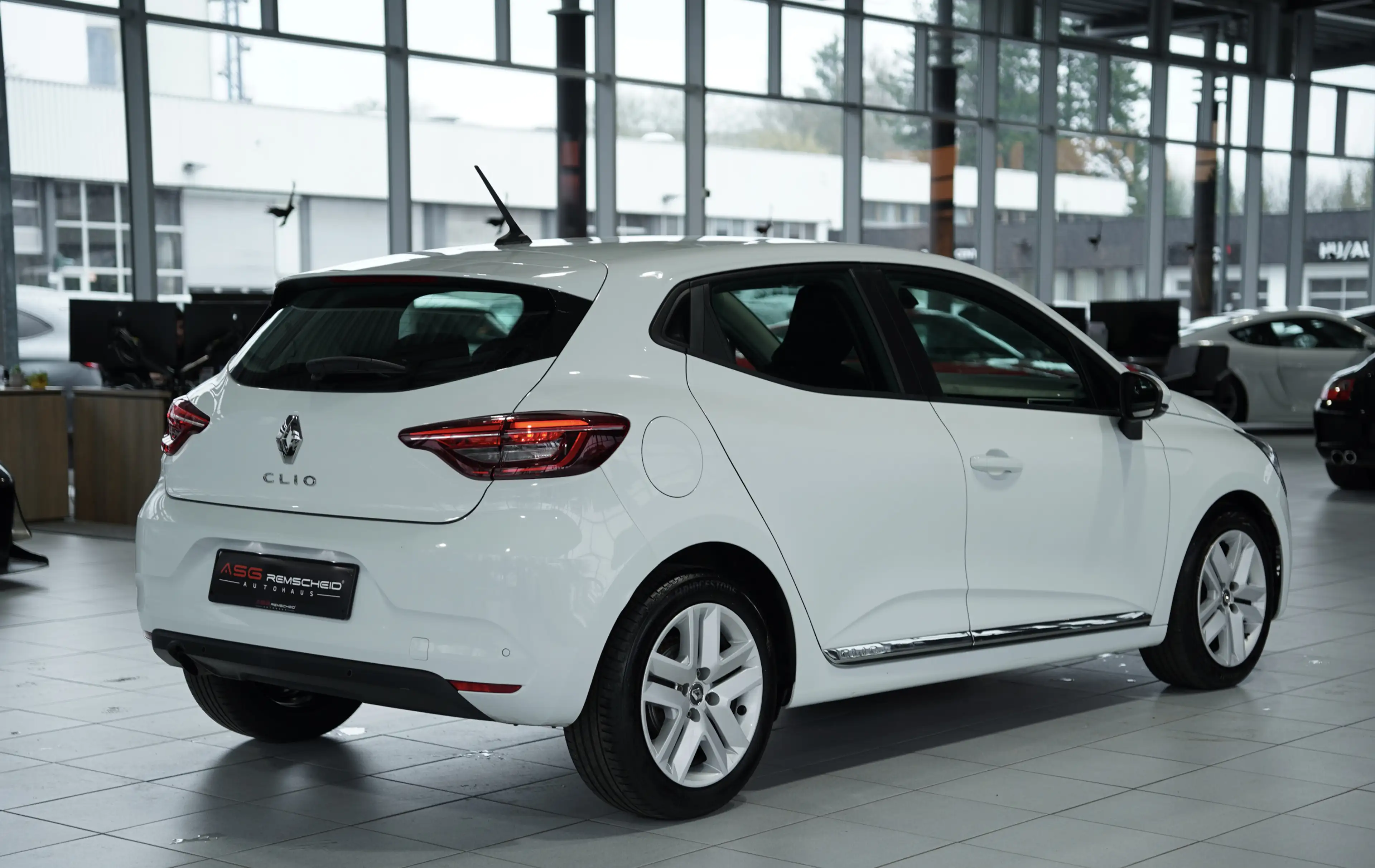 Renault Clio Business Edition *MwSt *Sitzheizung *Navi — photo 7