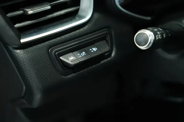 Renault Clio view 15