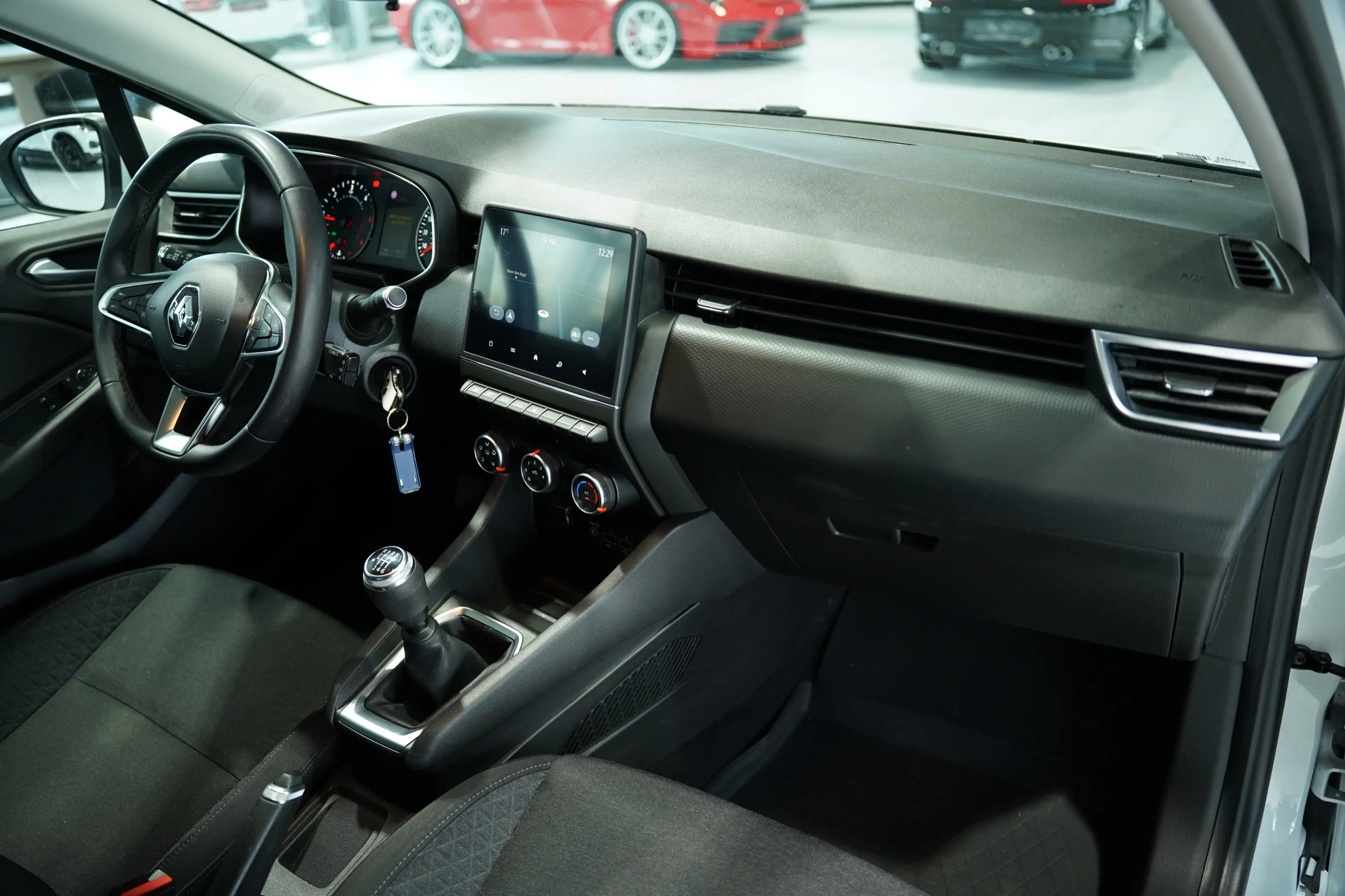 Renault Clio Business Edition *MwSt *Sitzheizung *Navi — photo 11