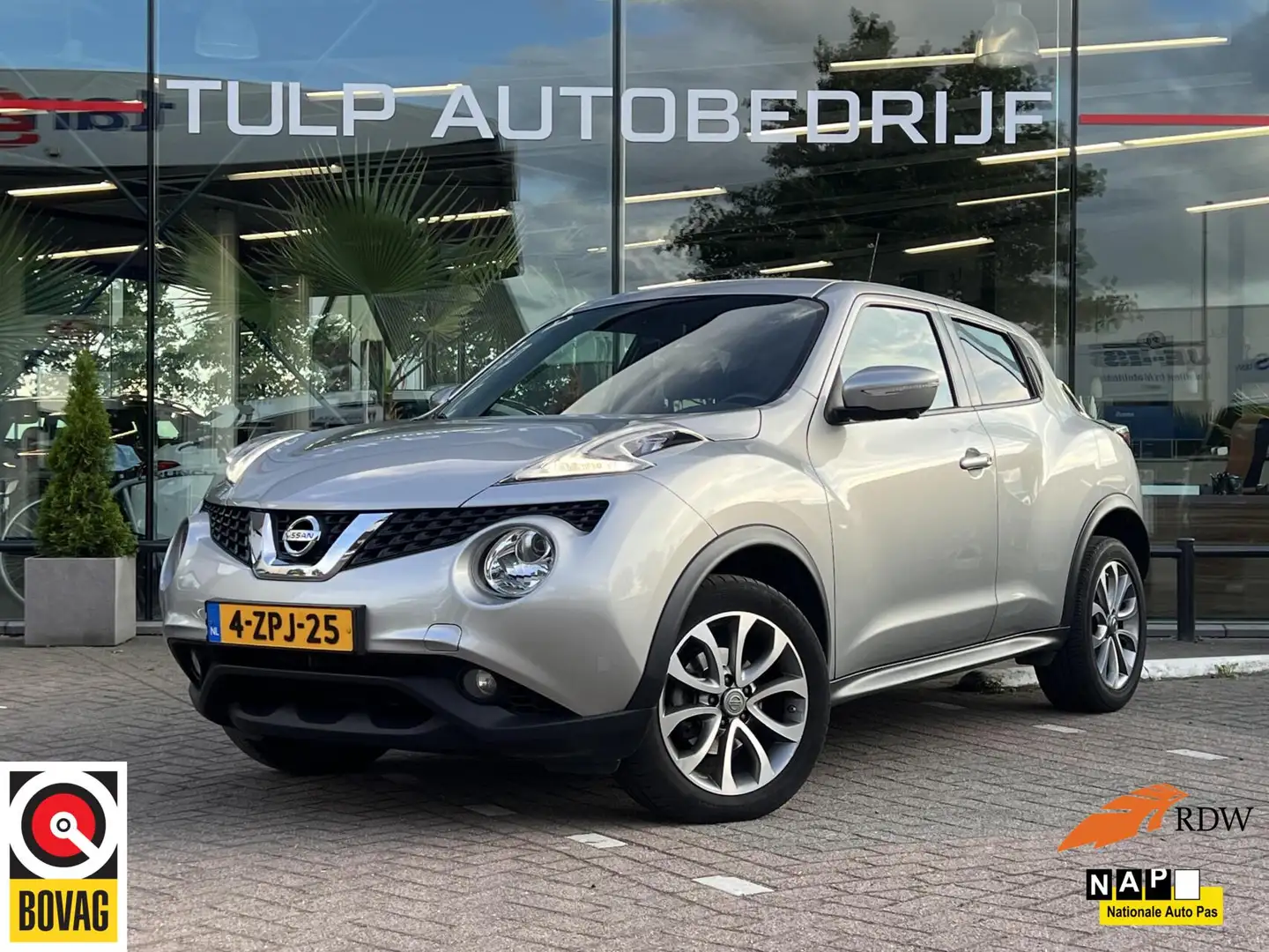 Nissan Juke 1.2 DIG-T S/S Connect Edition 360 camera Trekhaak Grijs - 1