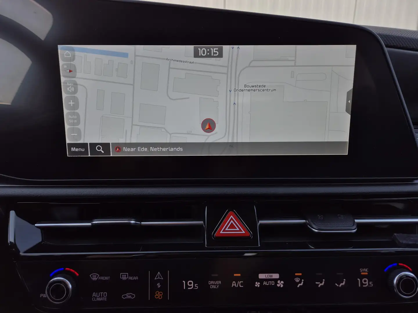 Kia Niro 1.6 GDi Hybrid DynamicLine | Achteruitrijcamera | Wit - 2