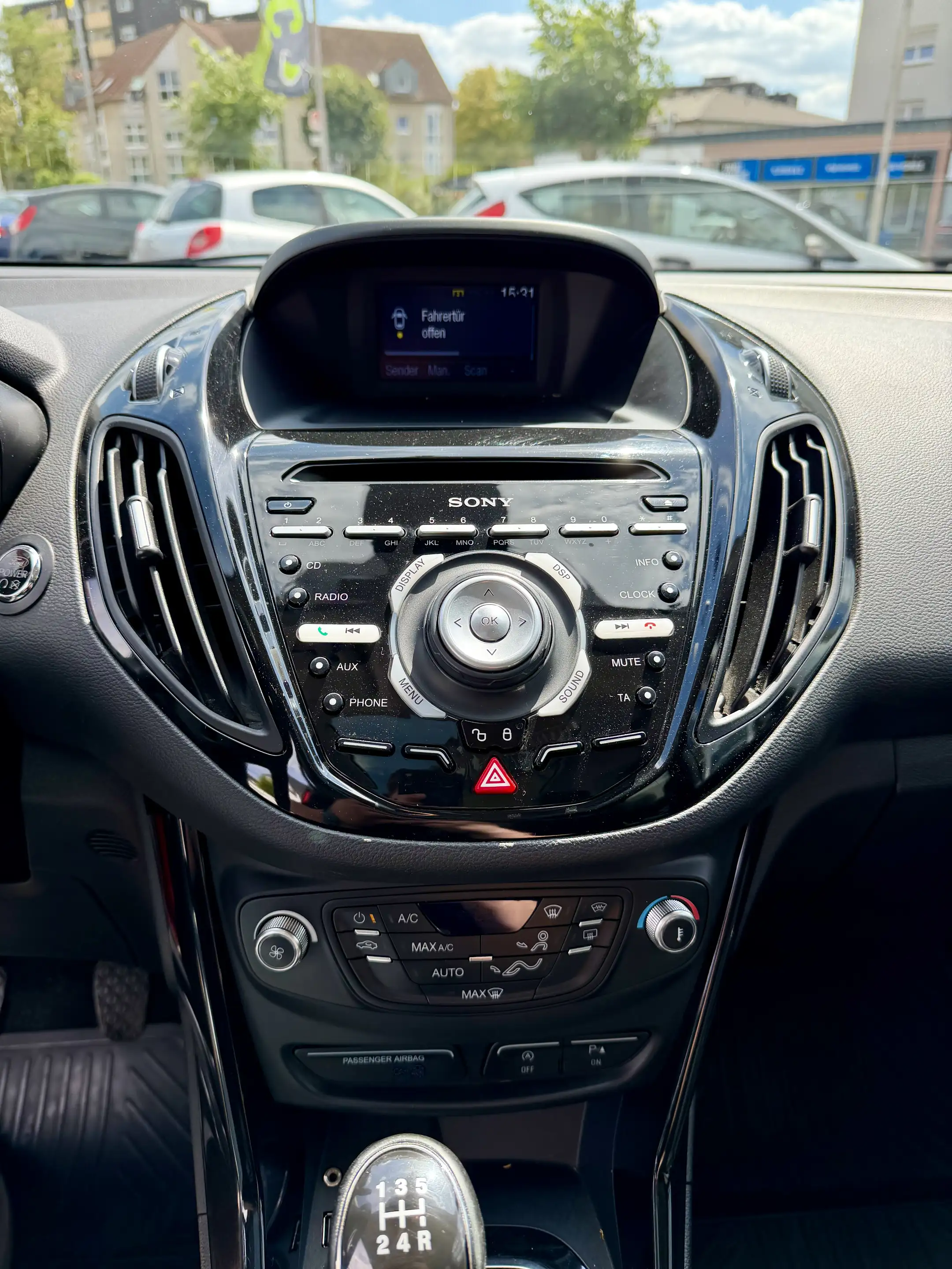 Ford B-Max Titanium *PanoDach*PDC*8Fach*Klimaaut.*ZahnriemenFrisch — photo 8